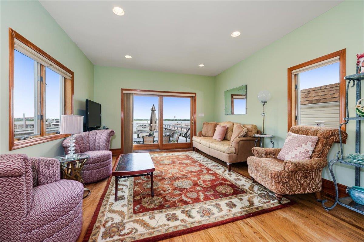 991 W Park Avenue, Long Beach, New York image 9