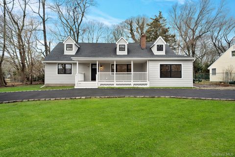 Photo of 32 Valentine Road, Shoreham, NY 11786 (MLS # 951995)