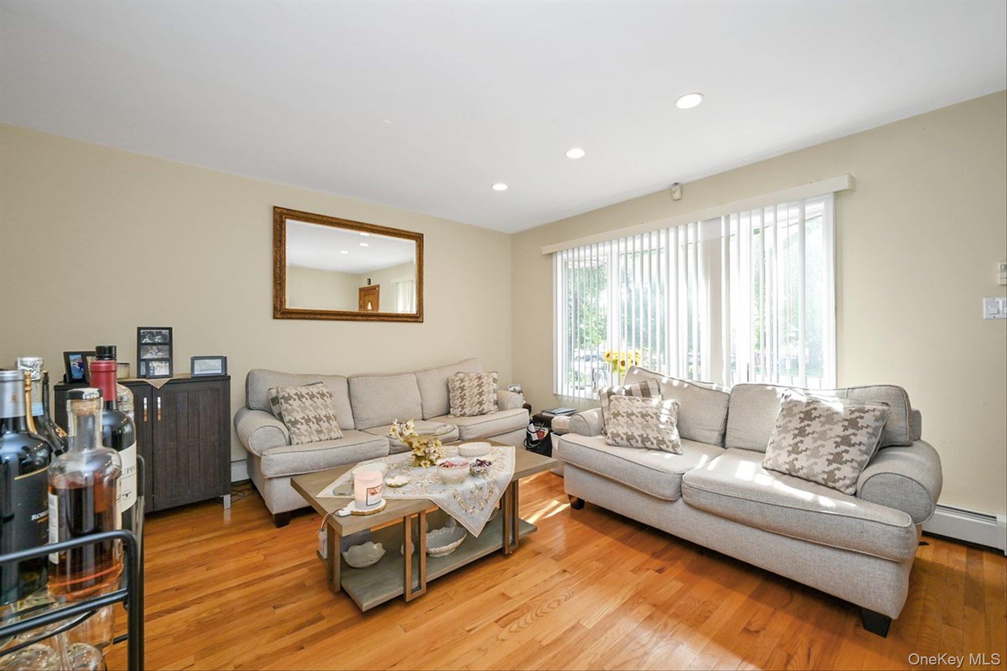 22-07 Parsons Boulevard