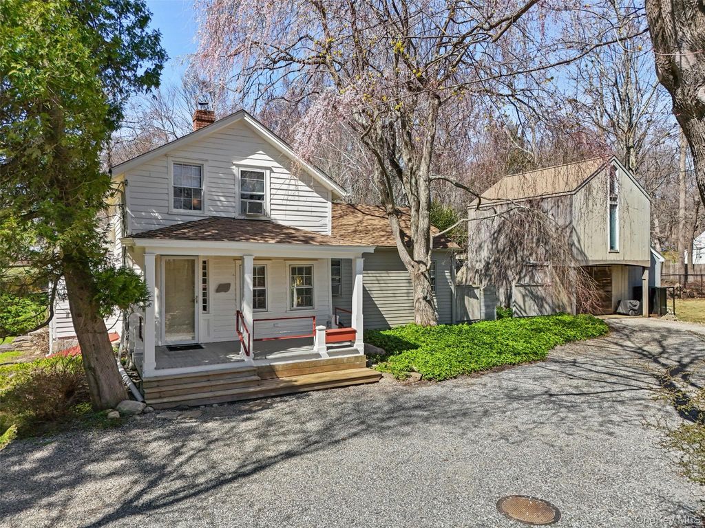 Photo of 182 Smith Ridge Road, South Salem, NY 10590 (MLS # 977294)