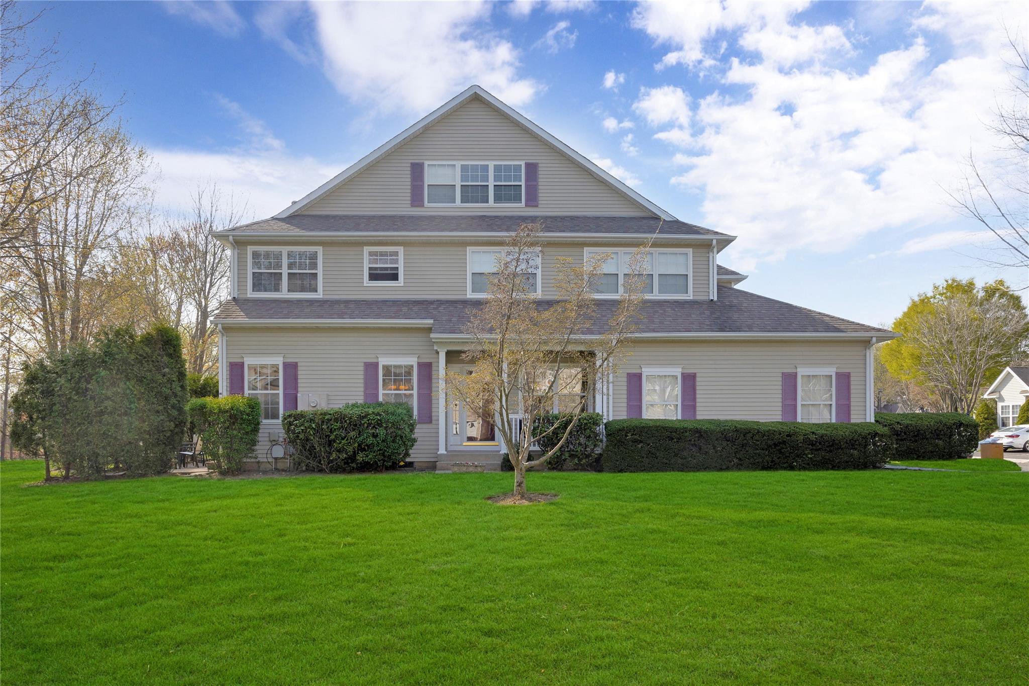 56 Avery Court, Nesconset, New York image 1
