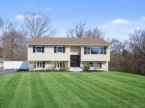 Homes For Sale - 11 Richard Road<br/> Mahopac, NY 10541