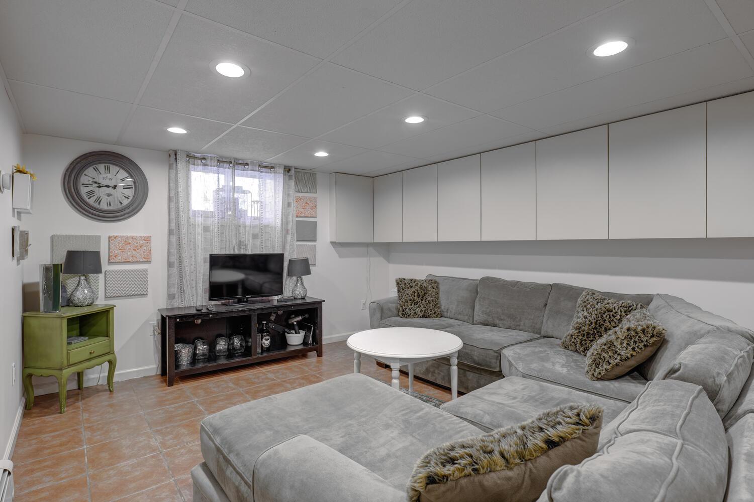 13 Jordan Avenue, Oyster Bay, New York image 22