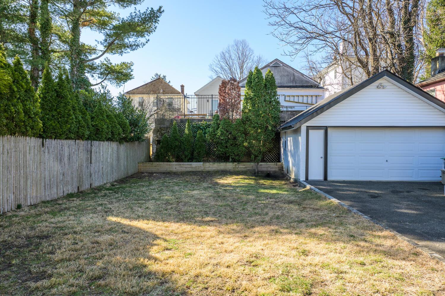 13 Jordan Avenue, Oyster Bay, New York image 25
