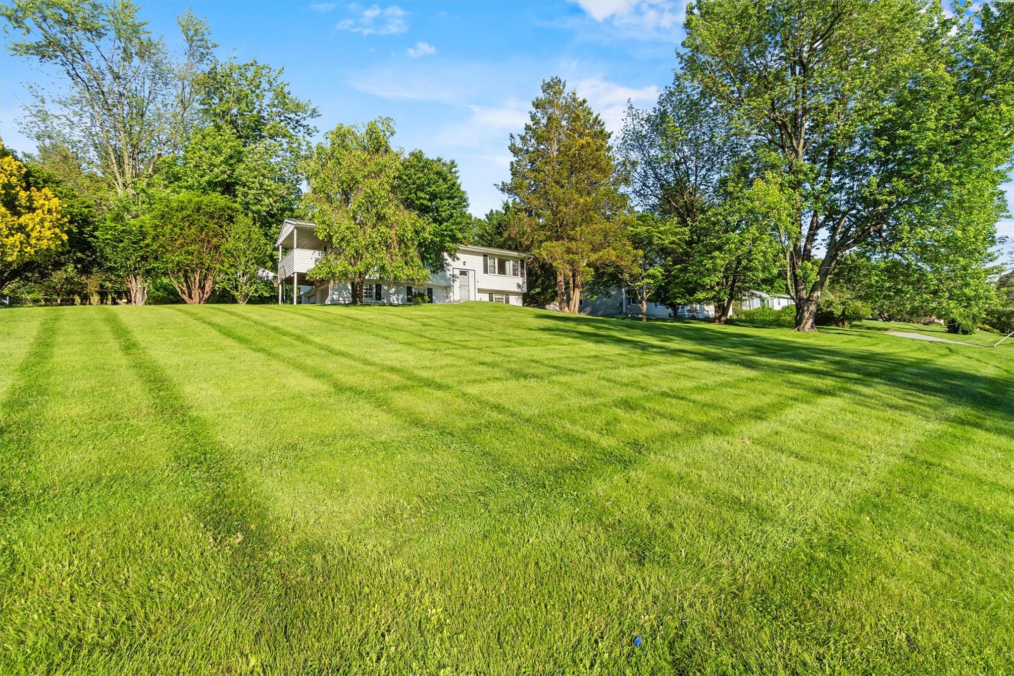 37 Lakeview Road, Carmel, New York image 2