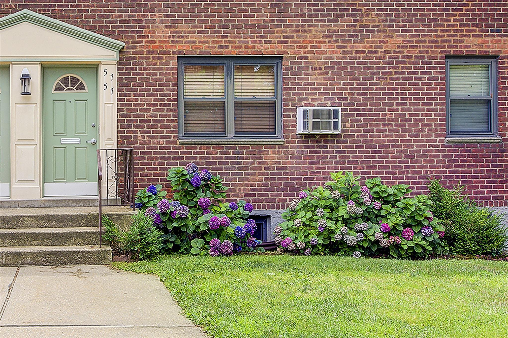 57-55 244 Street #7F (1st Floor)