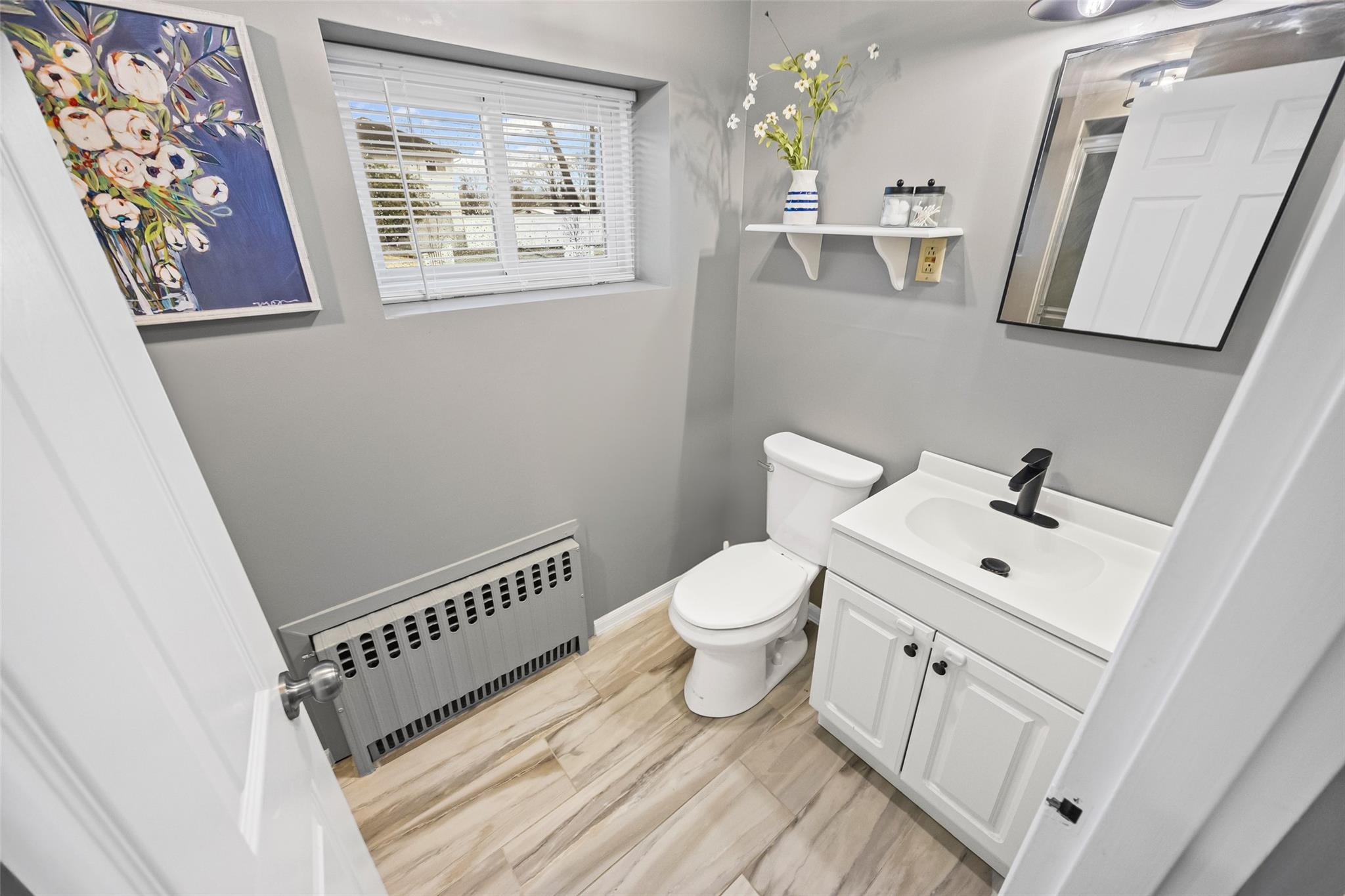 521 E Benjamin Road, North Babylon, Florida image 35