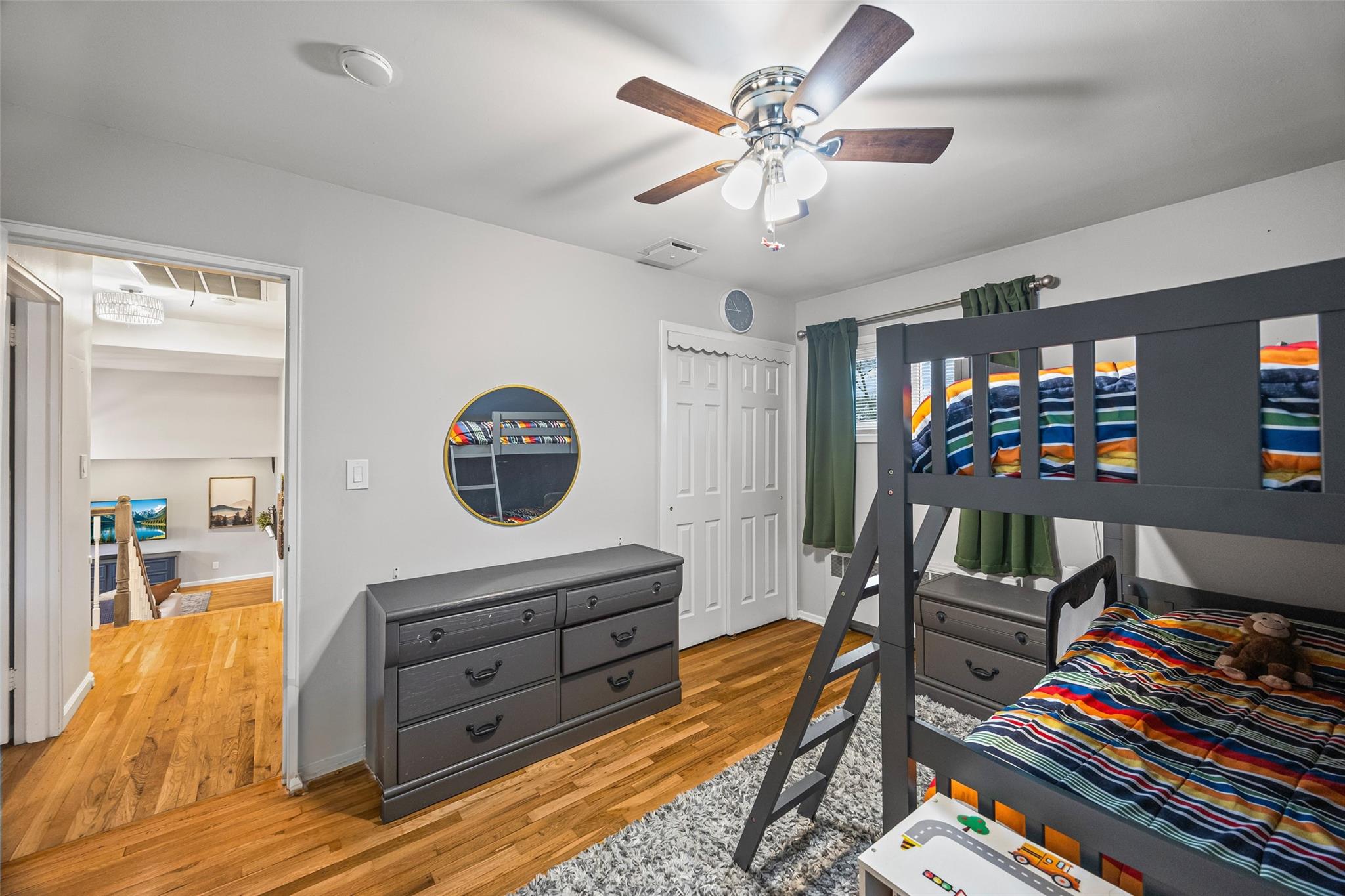 521 E Benjamin Road, North Babylon, Florida image 31