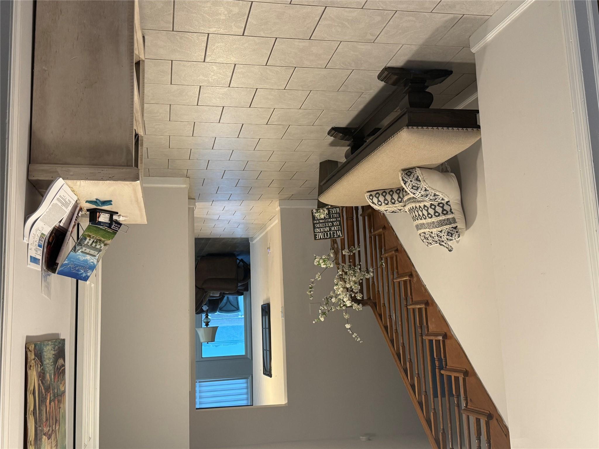 19 Hillside Avenue, North Port, New York image 6