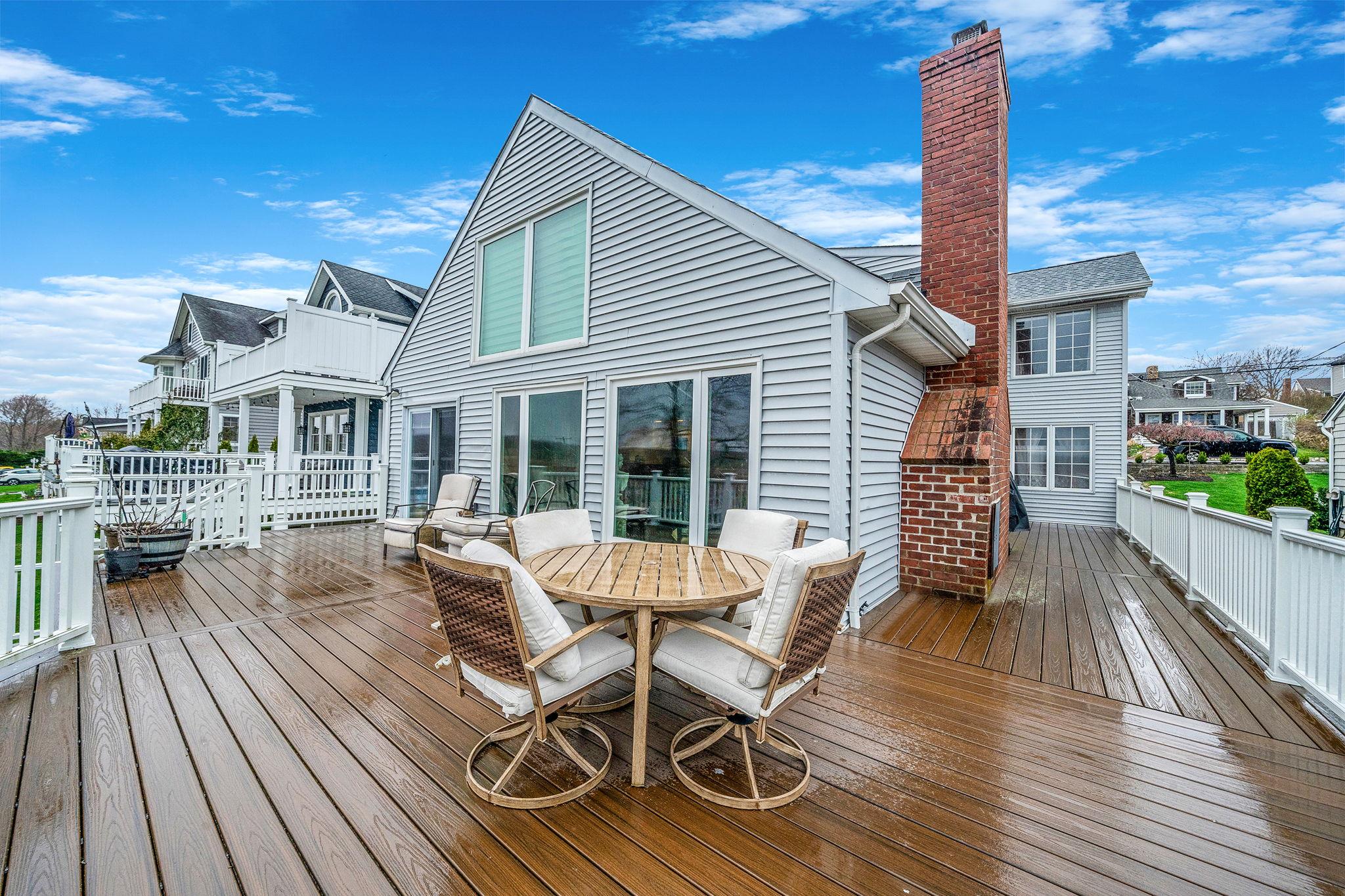 19 Hillside Avenue, North Port, New York image 26
