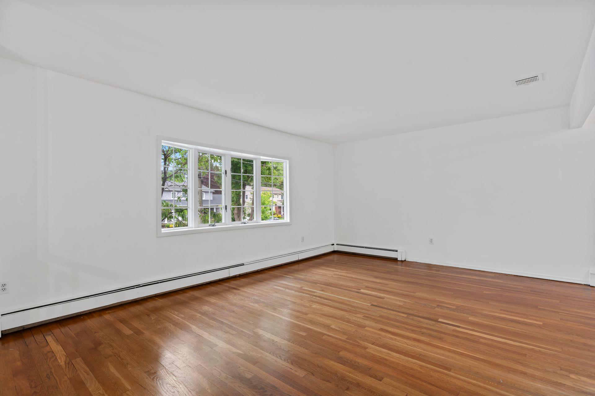 90 Cocks Lane, Locust Valley, New York image 5