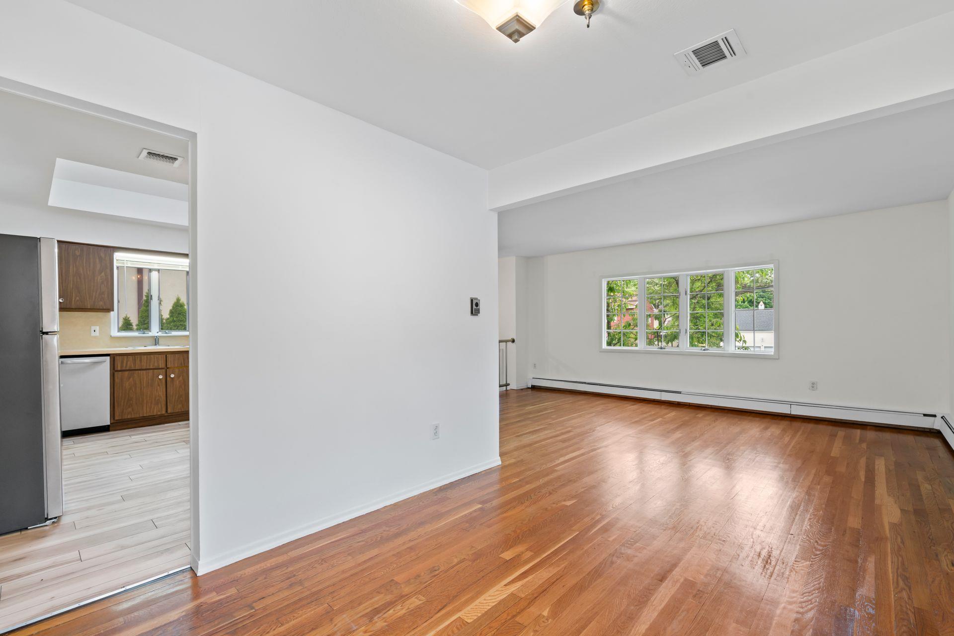 90 Cocks Lane, Locust Valley, New York image 8