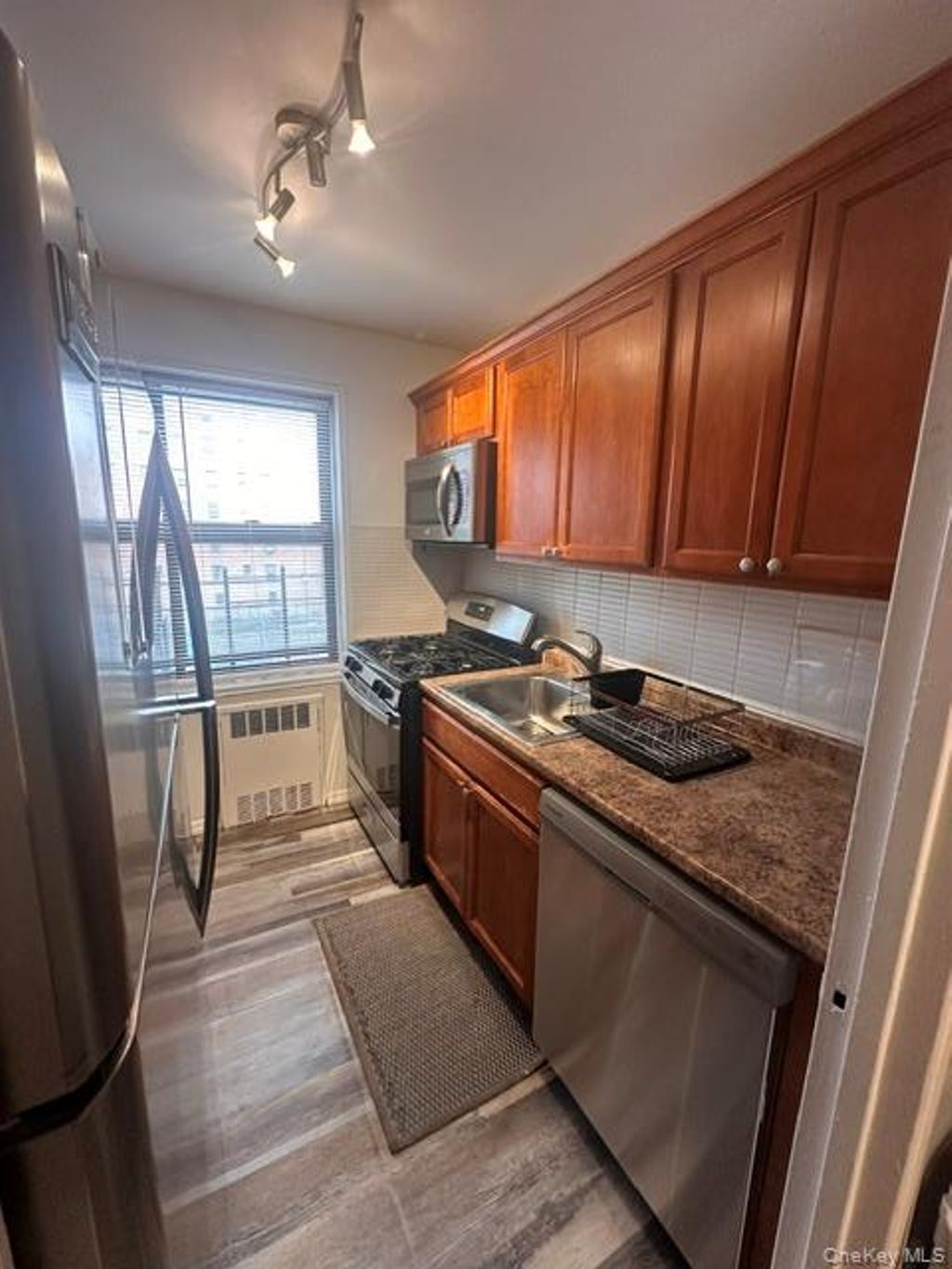 Photo of 2 FISHER Drive #203, Mount Vernon, NY 10552 (MLS # 996097)