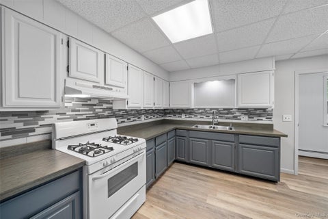 Multifamily For Rent - 28 Van Buren Street #1<br/> Warwick, NY 10990