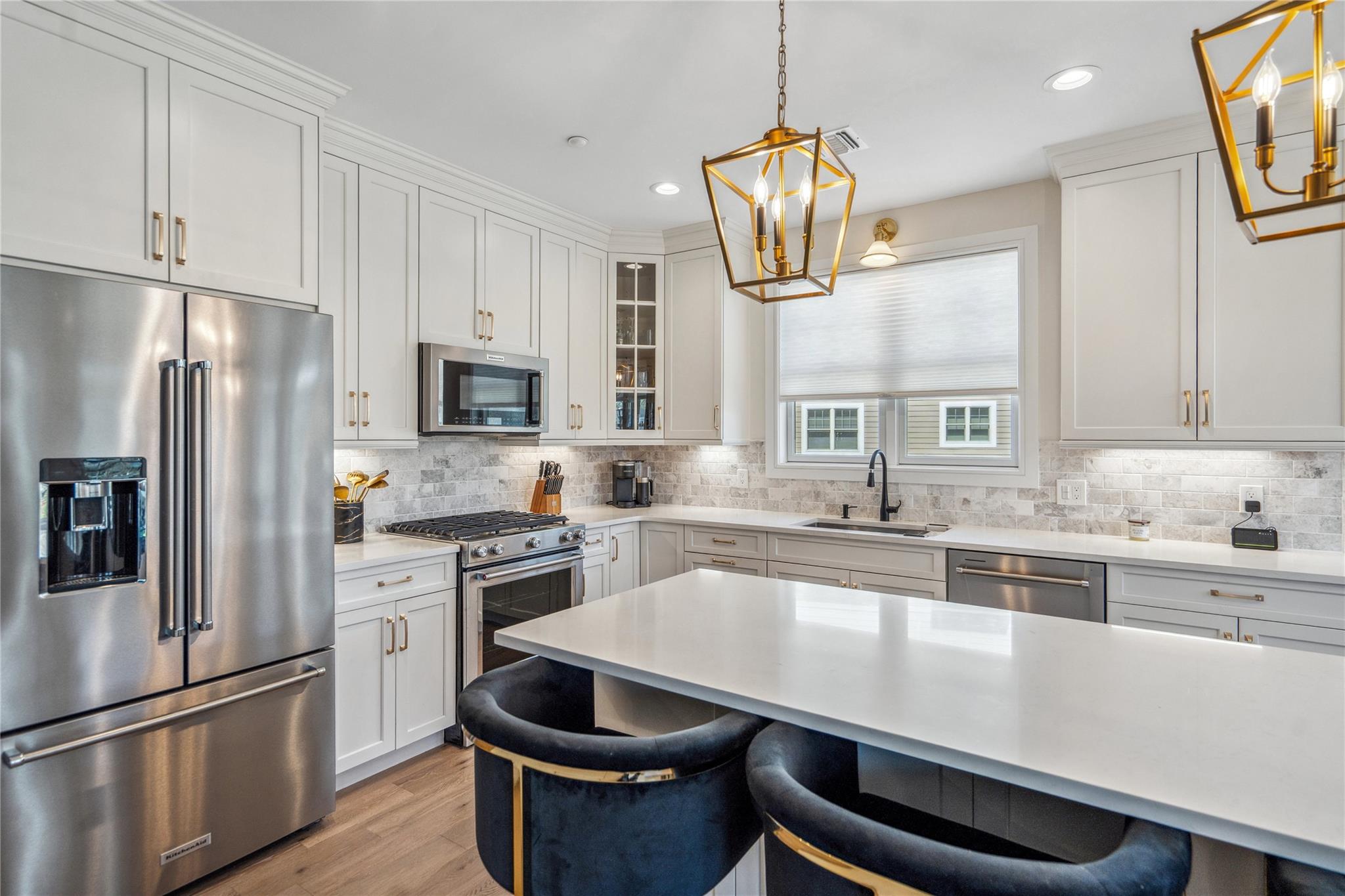 20105 Aspenwood Drive, Plainview, New York image 12