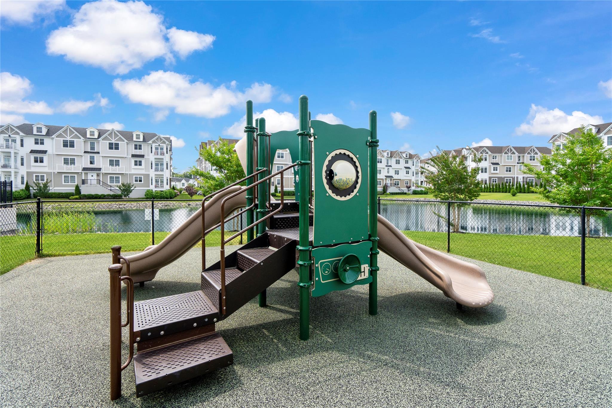 20105 Aspenwood Drive, Plainview, New York image 39