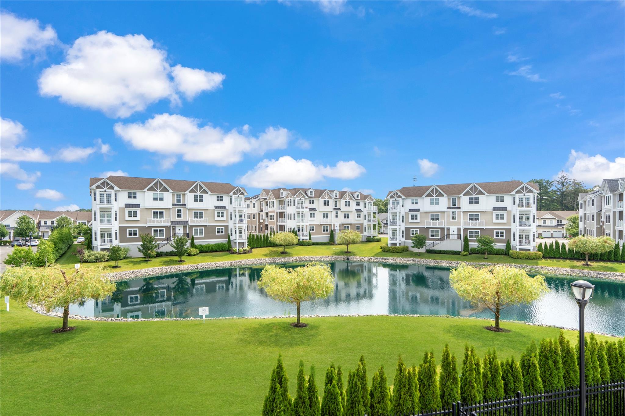 20105 Aspenwood Drive, Plainview, New York image 29