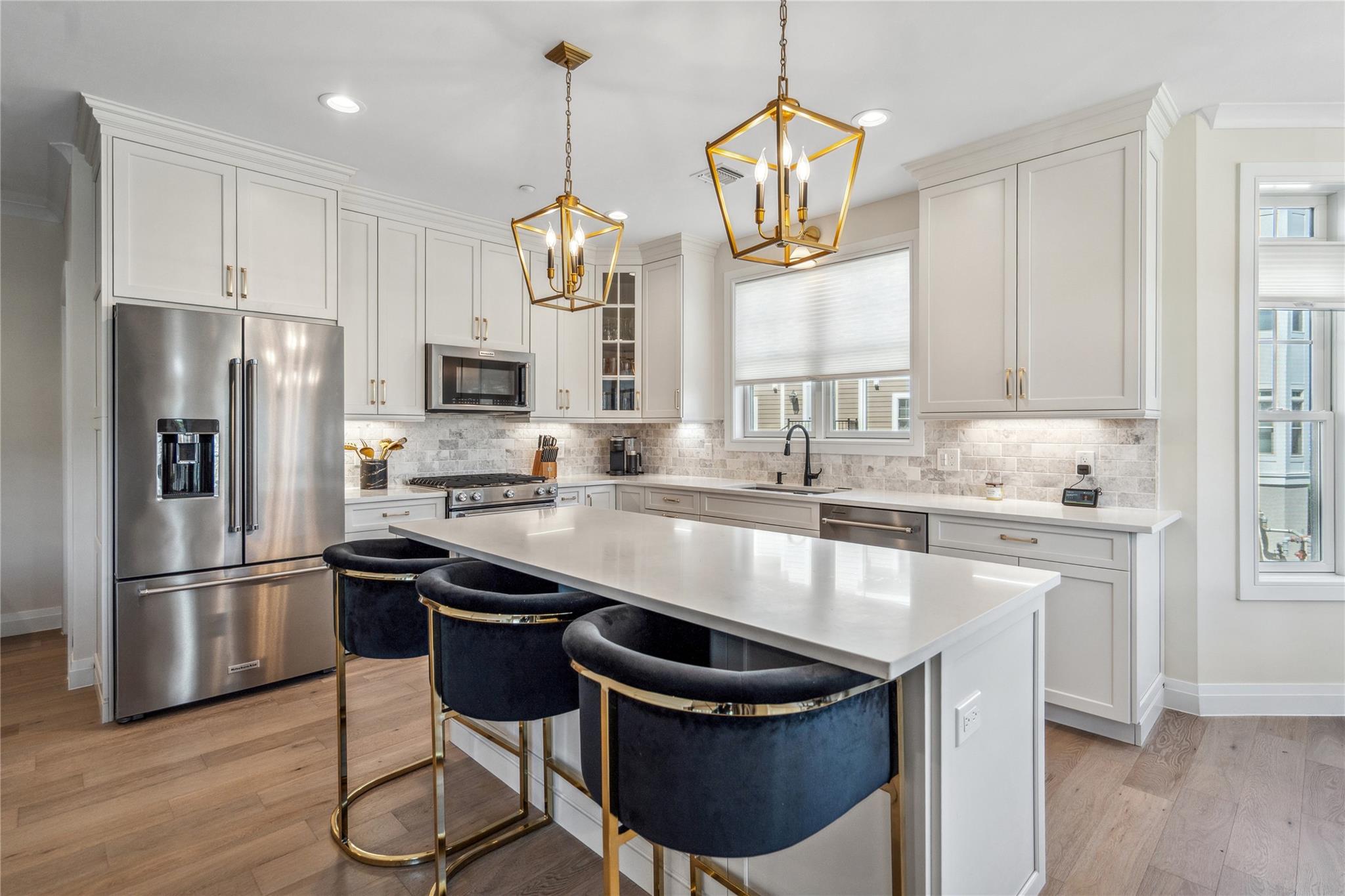 20105 Aspenwood Drive, Plainview, New York image 1