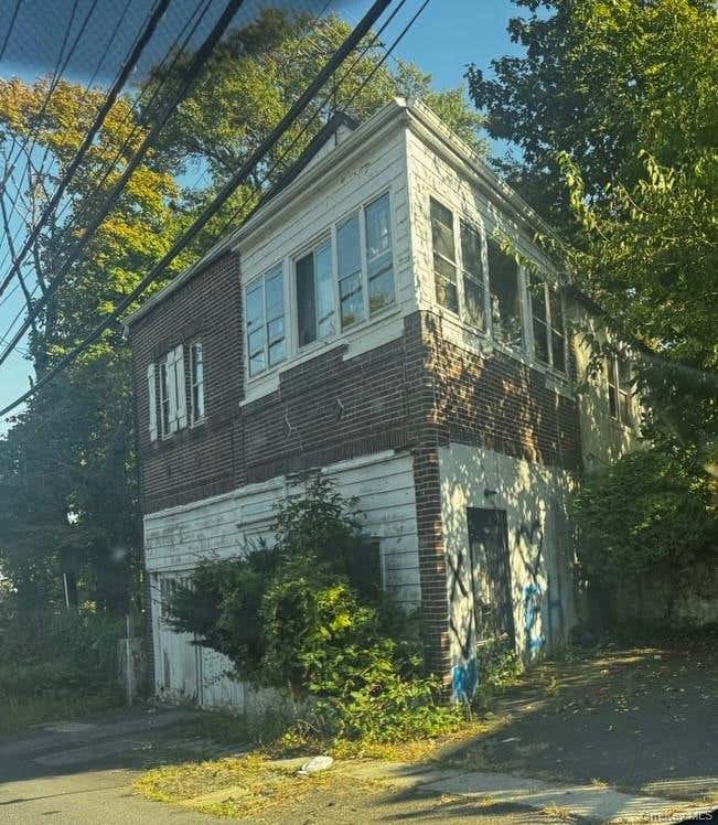 Photo of 381 5th Avenue, New Rochelle, NY 10801 (MLS # 1044167)