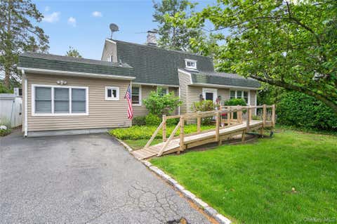 Homes For Sale - 8 7th Street<br/> Nassau County, Carle Place, NY 11514