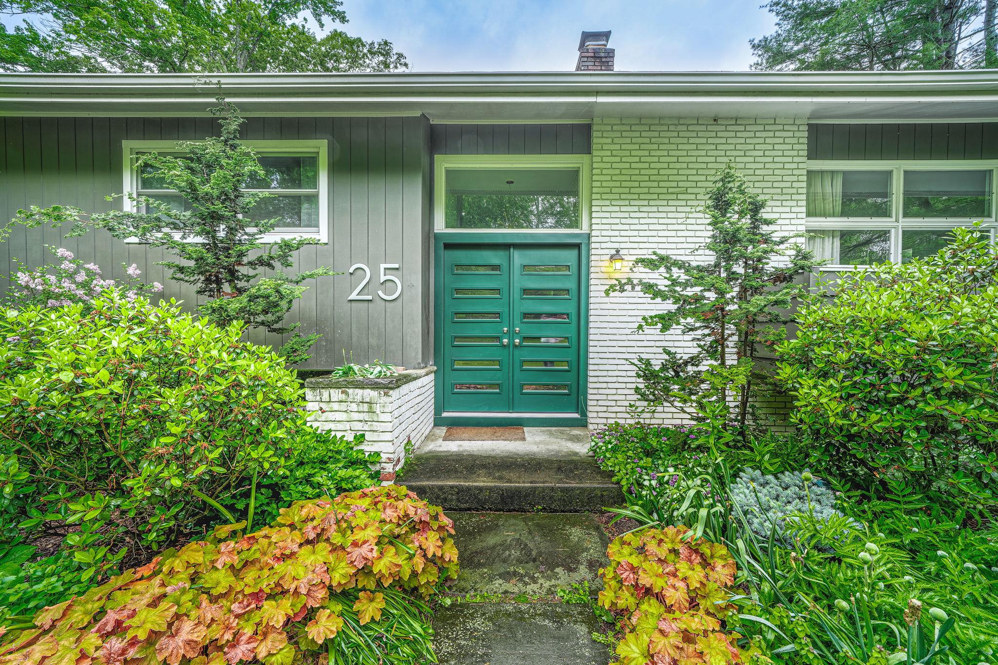 25 Tanglewood Road, West Hurley, New York image 2
