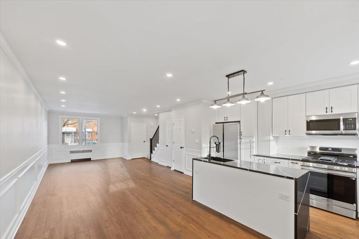 3233 Corsa Avenue, Bronx, New York image 3