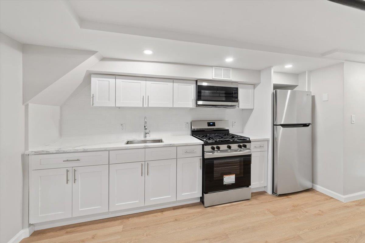 3233 Corsa Avenue, Bronx, New York image 16