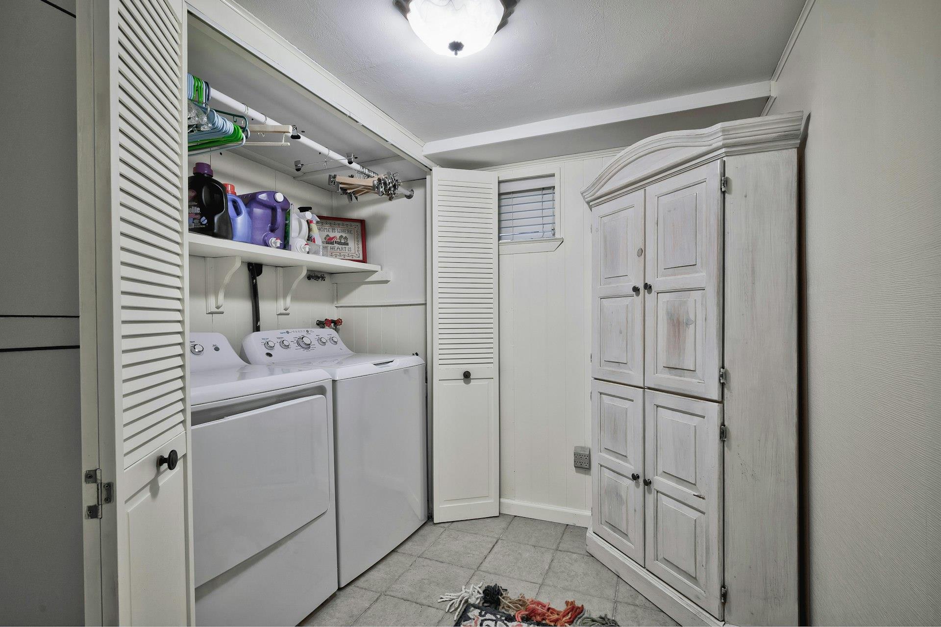 2175 Wantagh Park Drive, Wantagh, New York image 39
