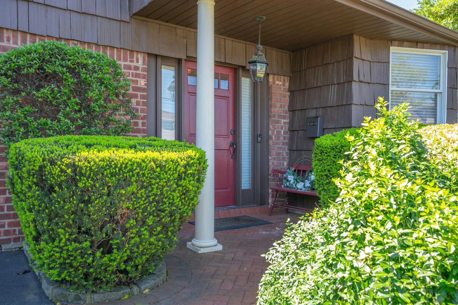 2175 Wantagh Park Drive, Wantagh, New York image 10