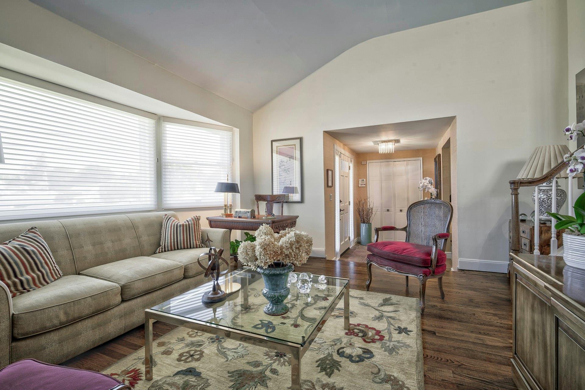 2175 Wantagh Park Drive, Wantagh, New York image 18
