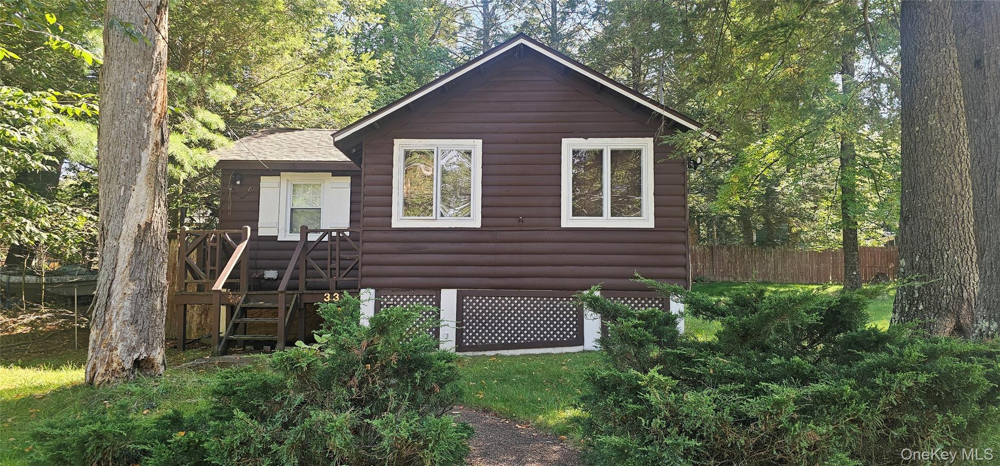 33 W Delaware Place