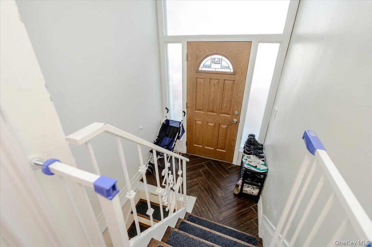 2406 Tiemann Avenue - Photo 2