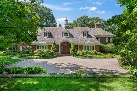 820 Bryant Avenue Roslyn Harbor NY 11576