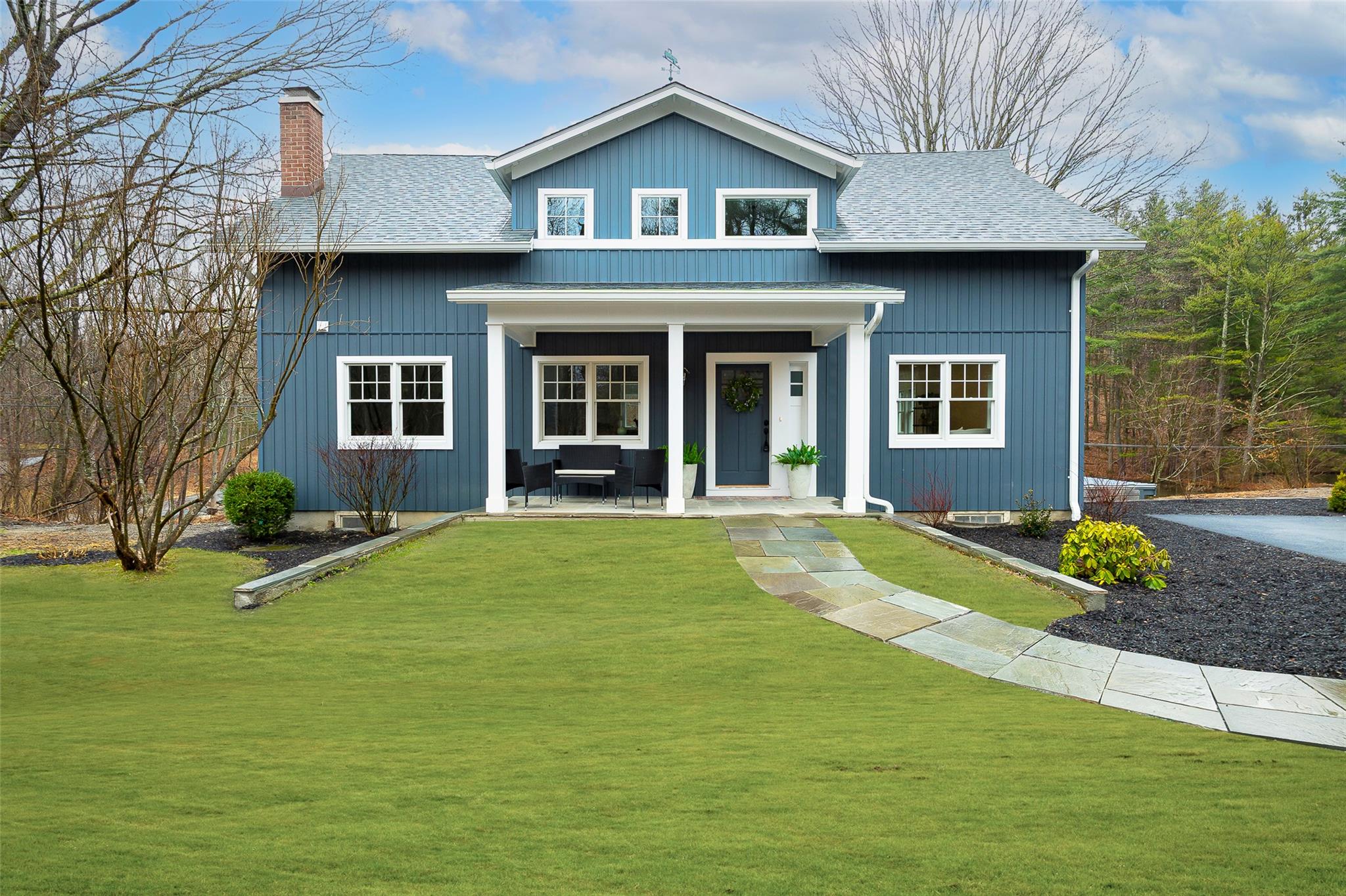 Davis Road, Salt Point, New York - 3 Bedrooms  
3 Bathrooms  
9 Rooms - 