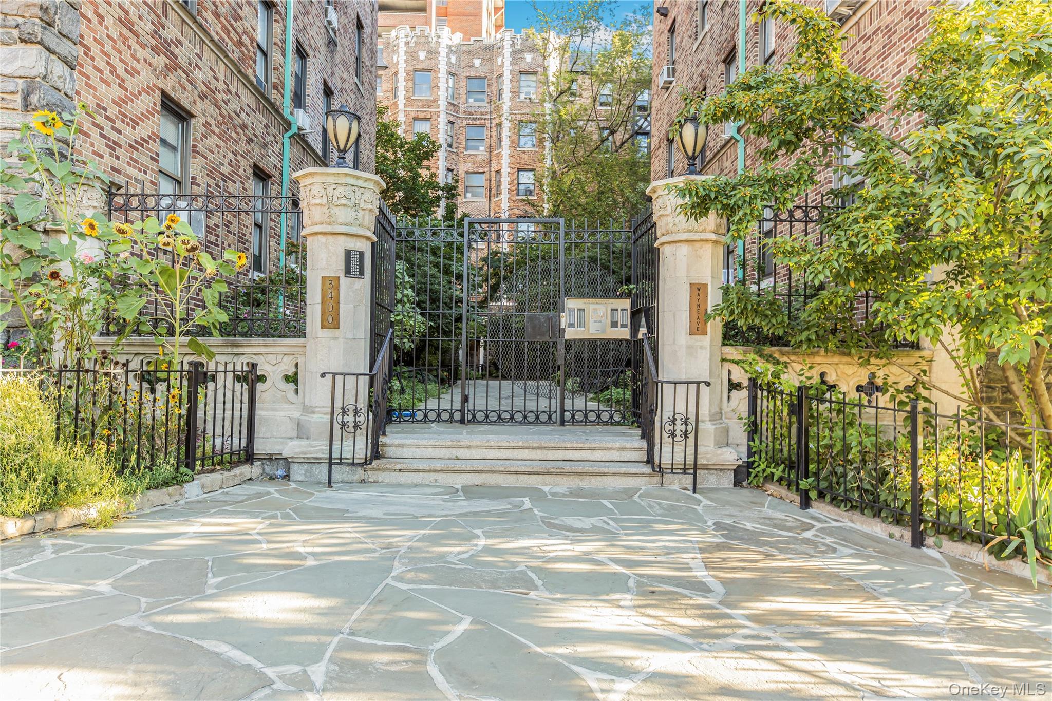 3398 Wayne Avenue C22