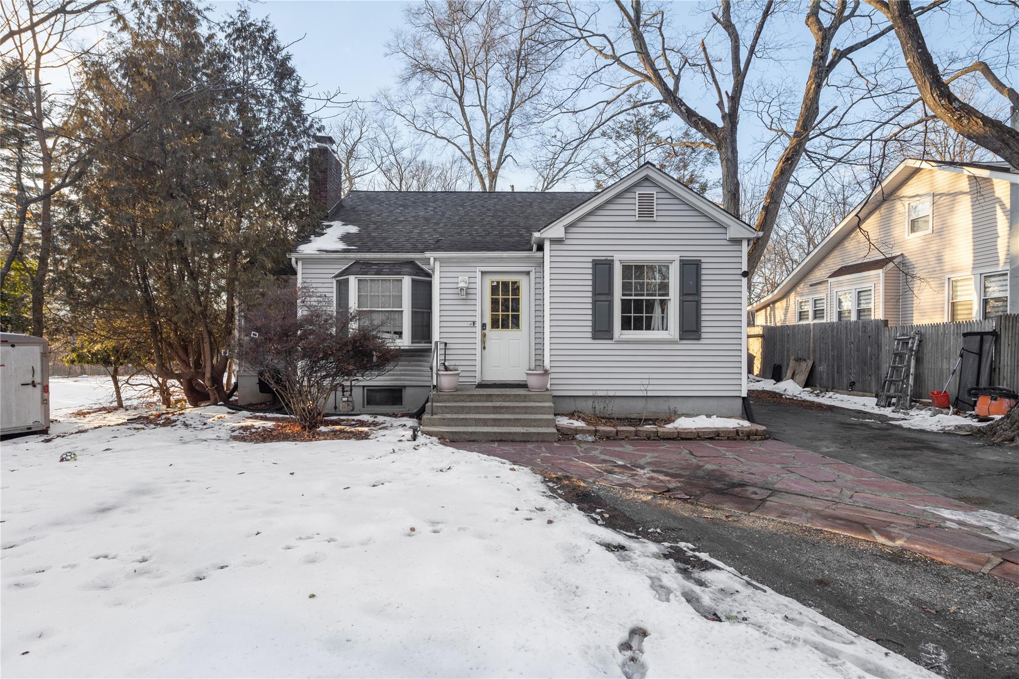 228 Saddle River Road, Airmont, New York image 1