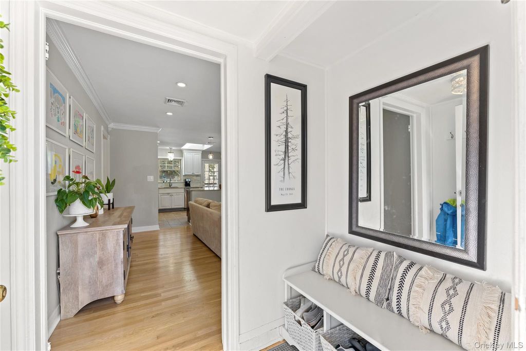 Photo of 7 Olinda Avenue, Hastings-on-Hudson, NY 10706 (MLS # 978020)