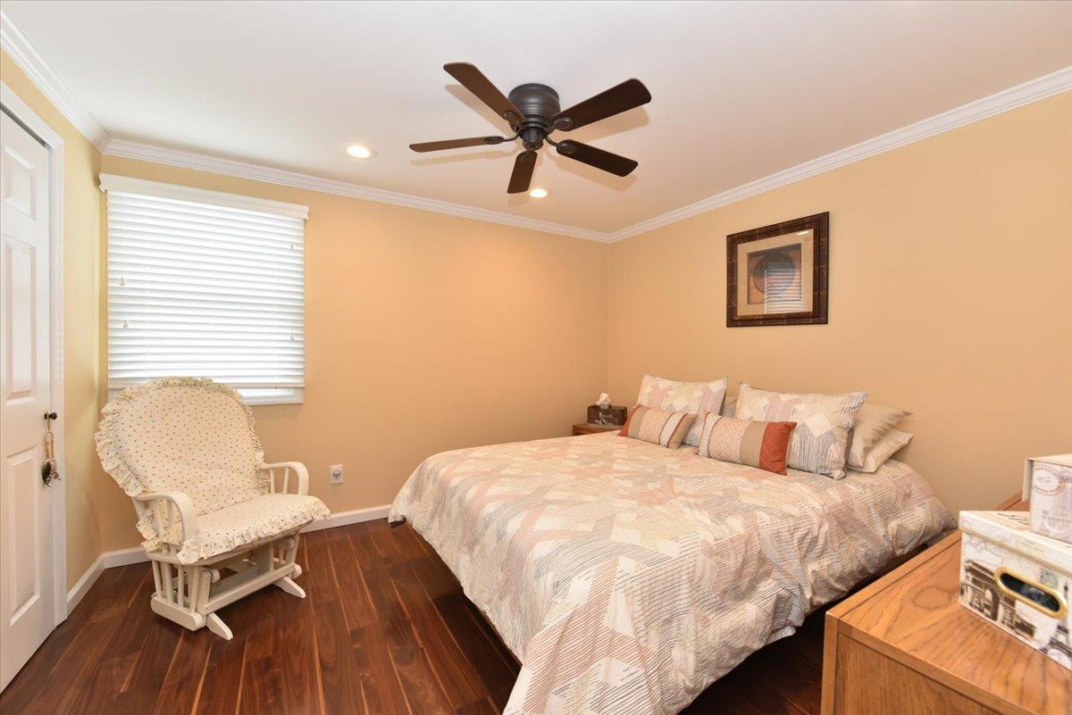 10 Linda Lane Ln, Plainview, New York image 26