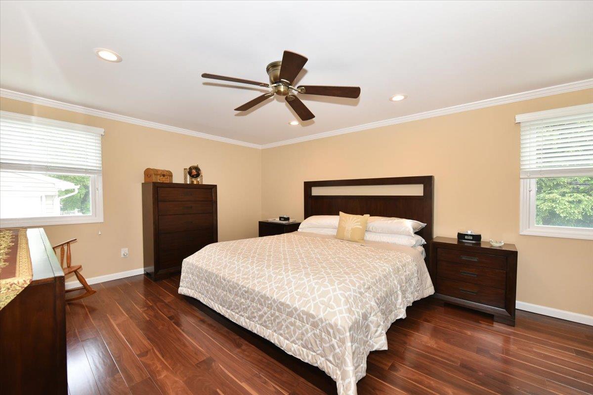 10 Linda Lane Ln, Plainview, New York image 22