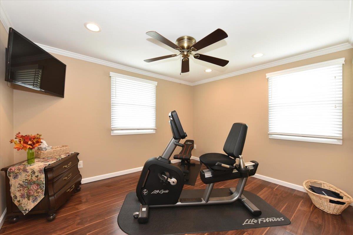 10 Linda Lane Ln, Plainview, New York image 25