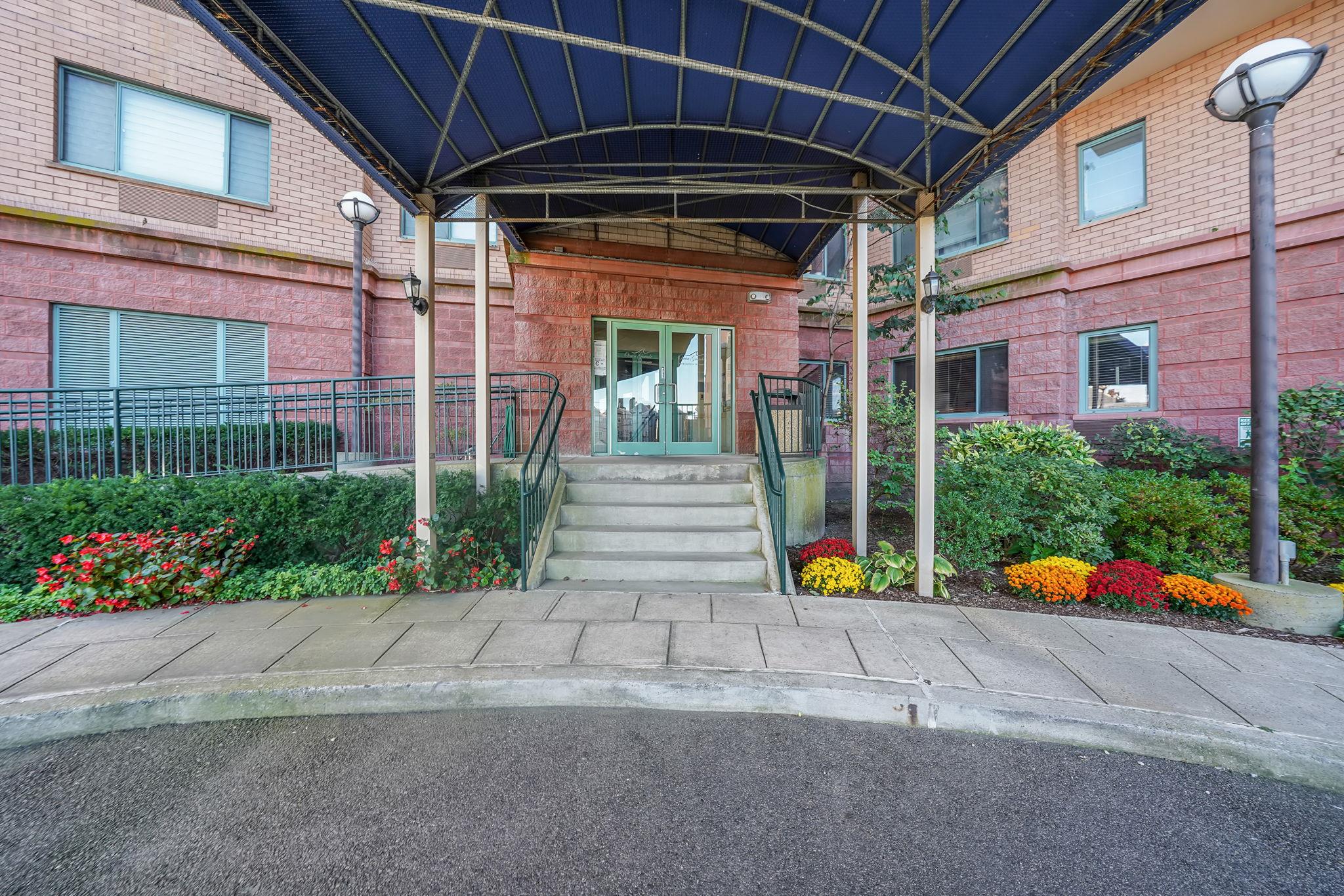 Property for Sale at Beach 117th Street 6H, Rockaway Park, Queens, NY - Bedrooms: 2 
Bathrooms: 2 
Rooms: 6  - $649,990