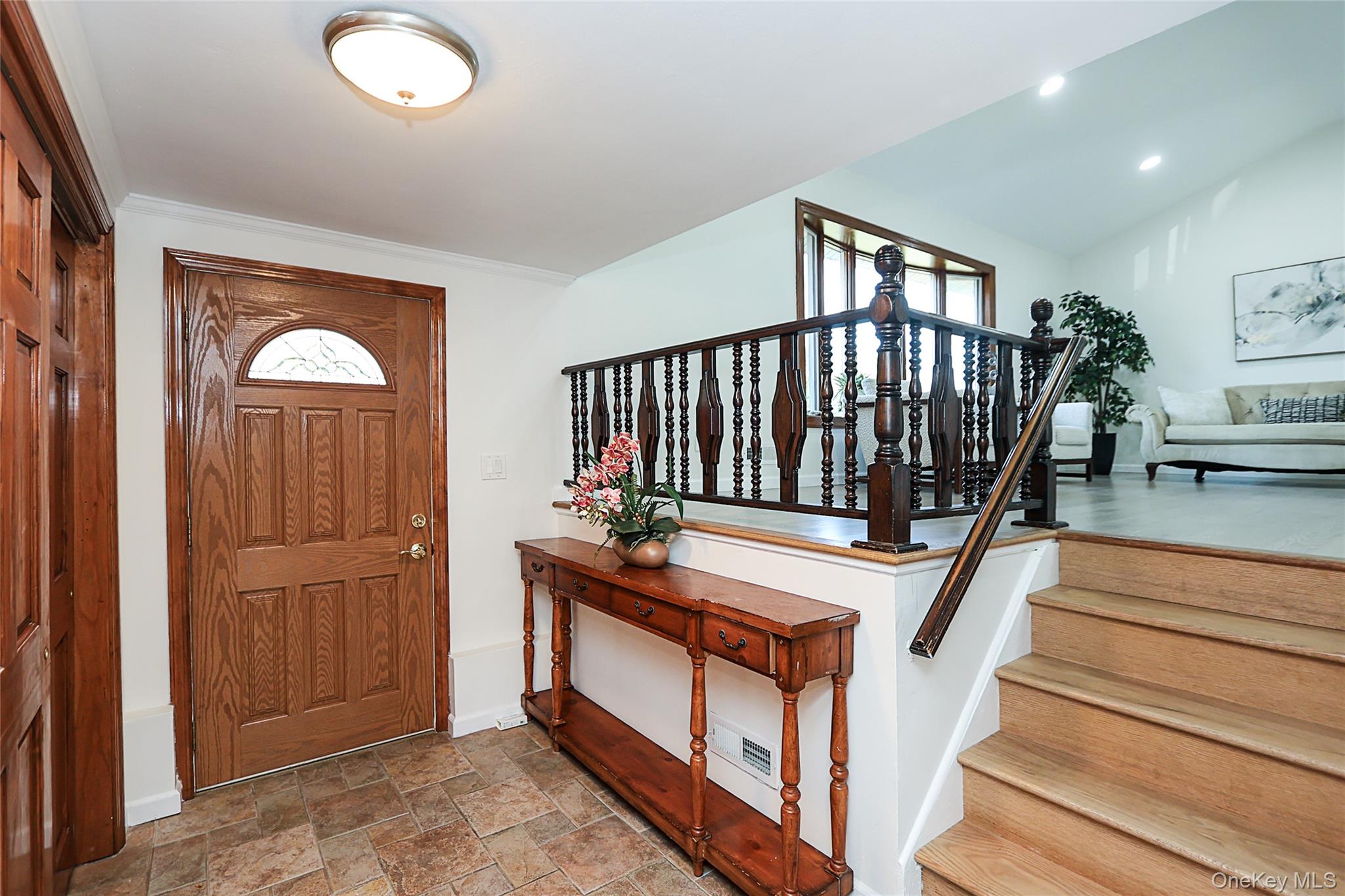 6 Lewis Avenue