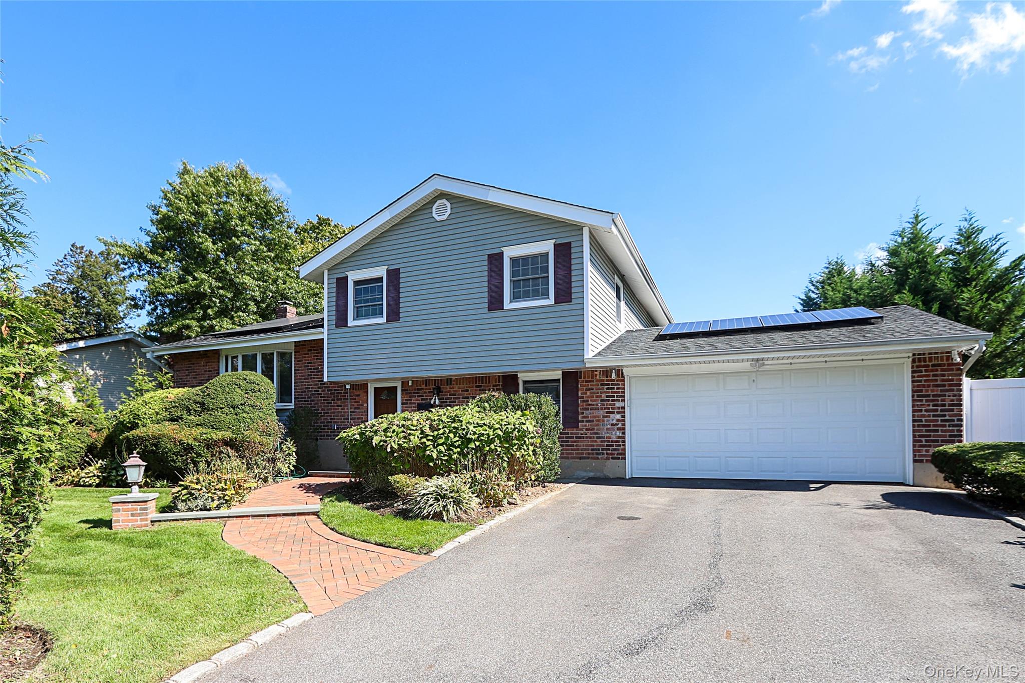 6 Lewis Avenue
