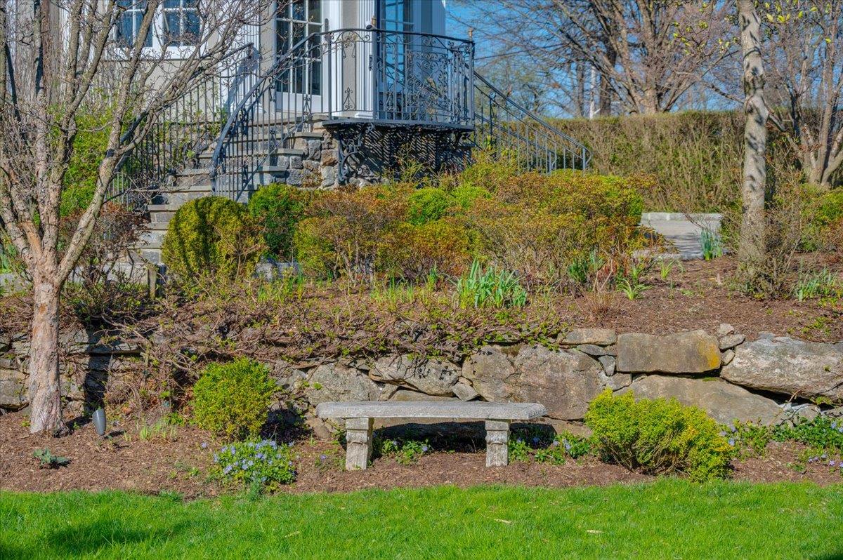 203 Corlies Avenue, Pelham, New York image 38