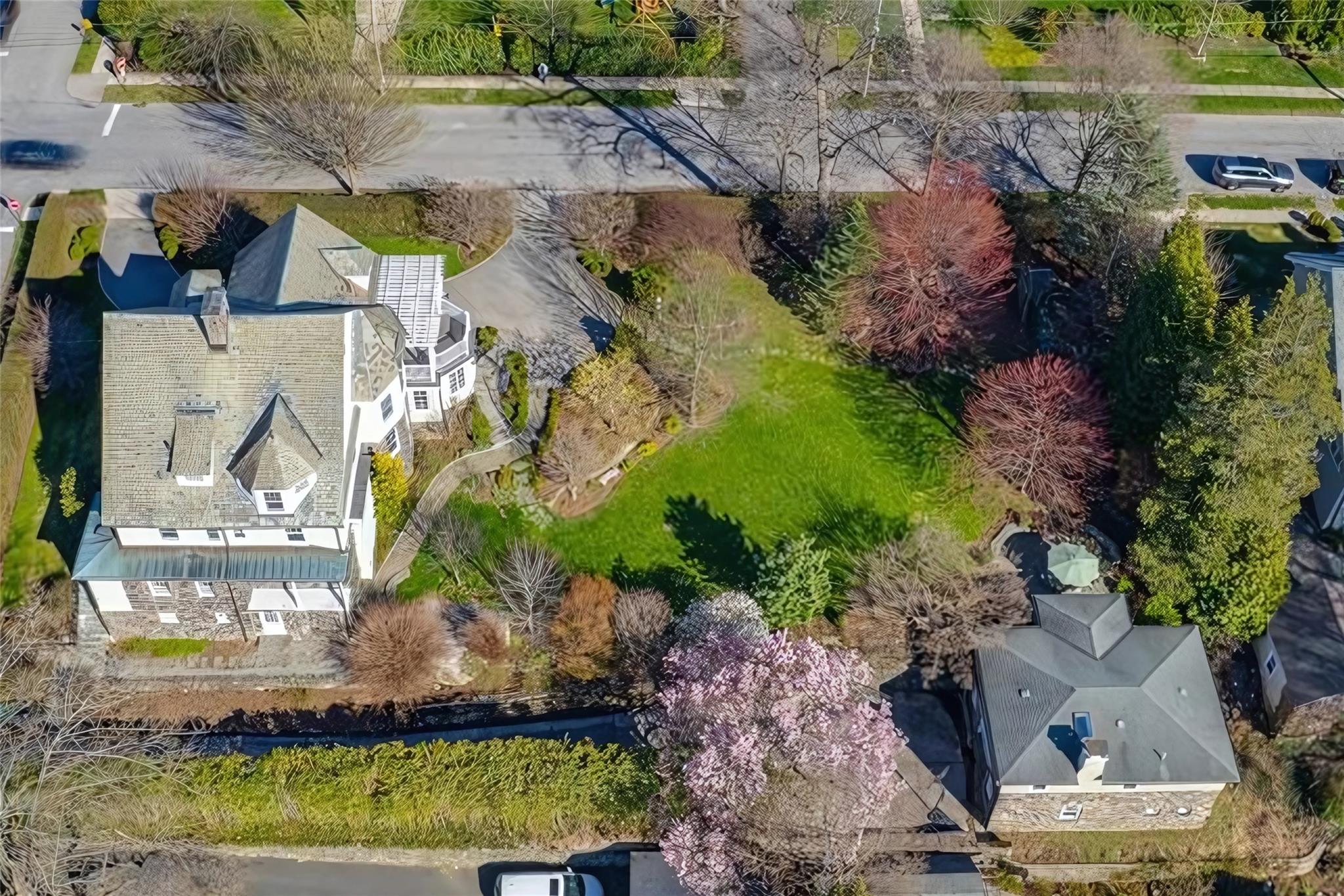 203 Corlies Avenue, Pelham, New York image 2