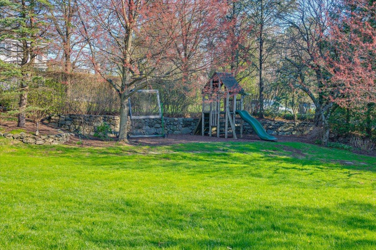203 Corlies Avenue, Pelham, New York image 37