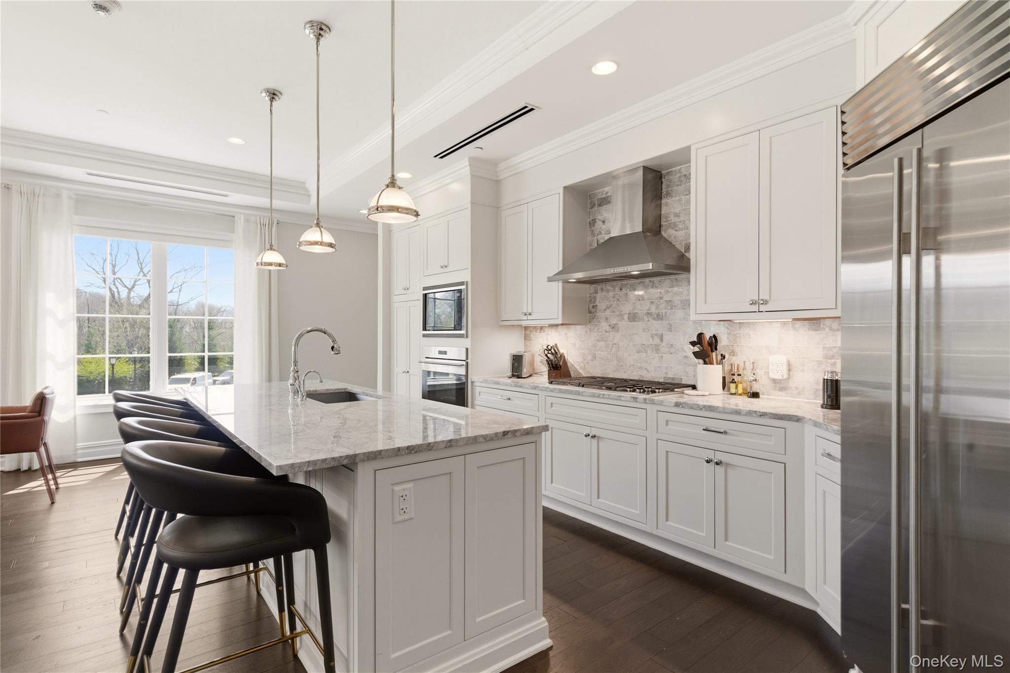 5000 Royal Court 5014