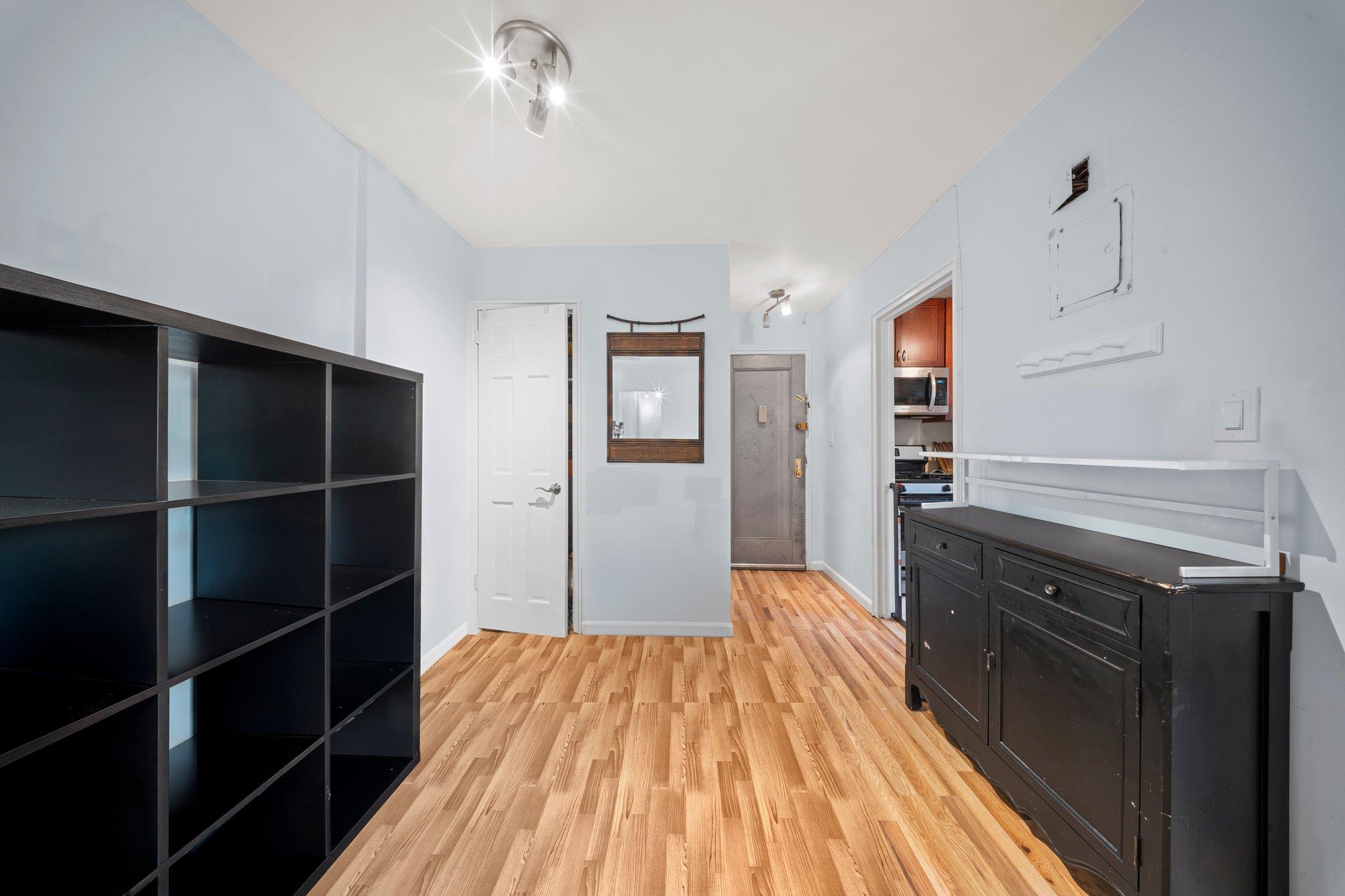 139-05 85th Drive Dr #1A, Briarwood, New York image 3
