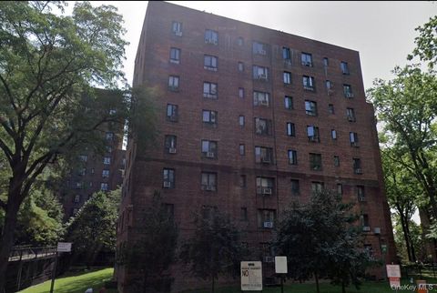 2055 McGraw Avenue 4G Bronx NY 10462