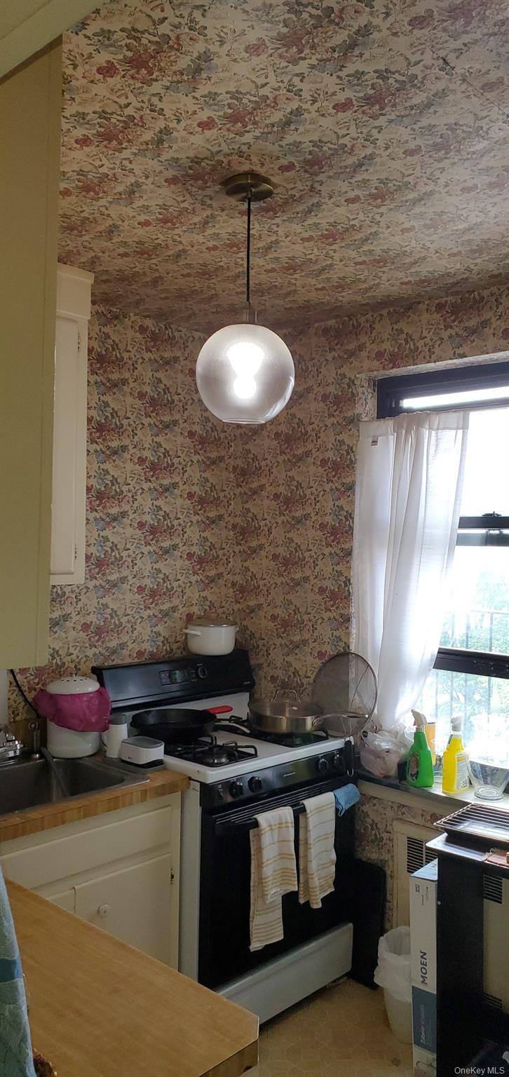 25-12 Union Street 3B